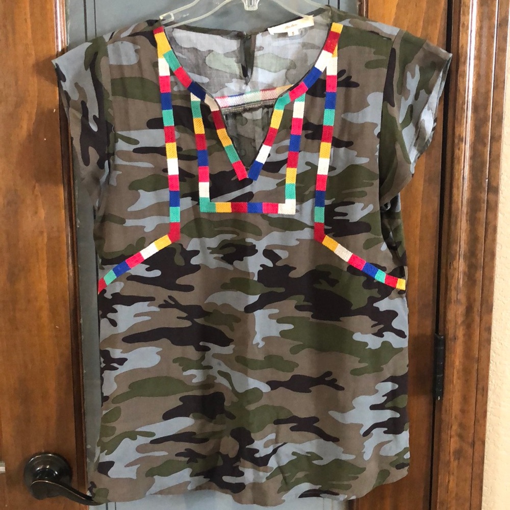 Women’s camo top